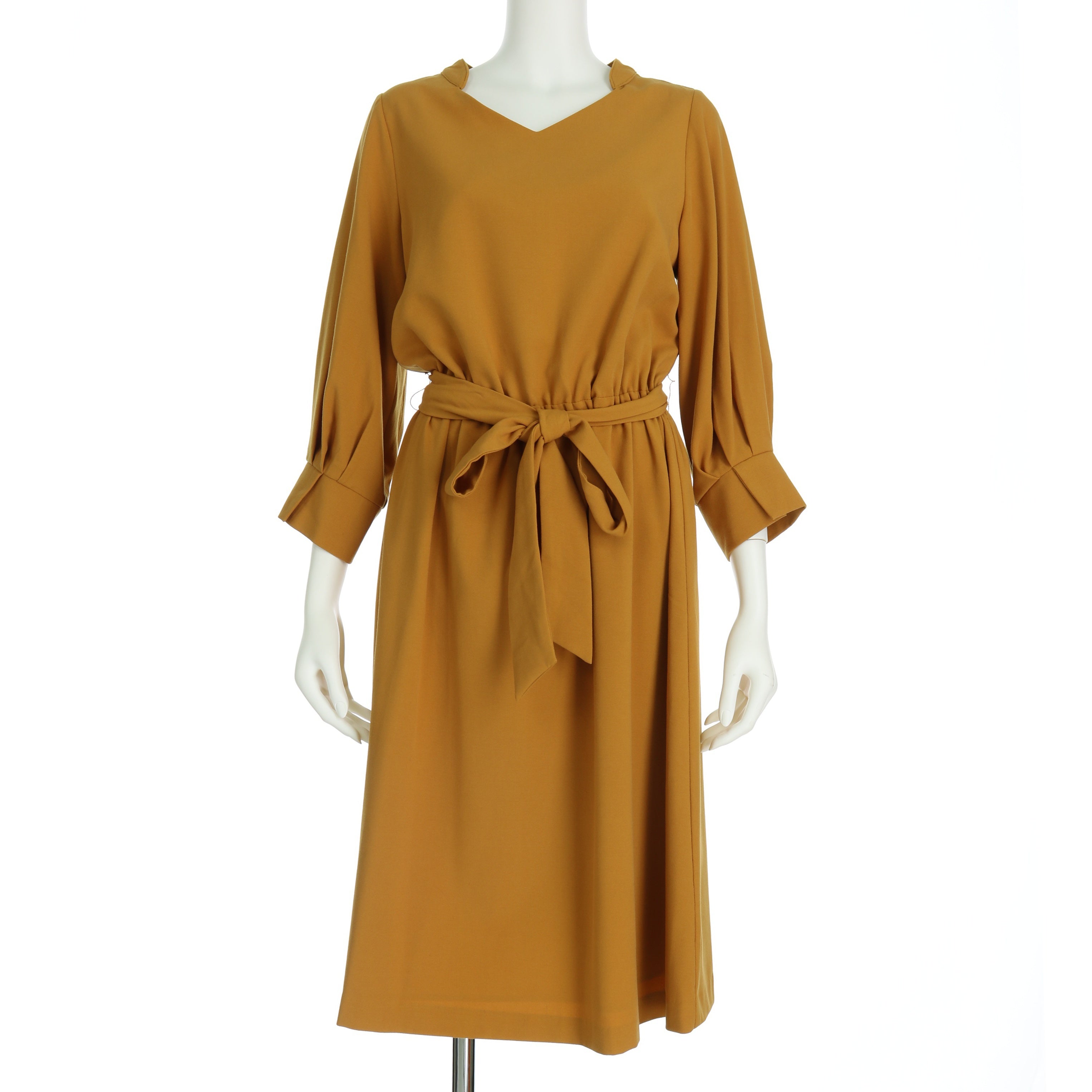 共布リボンベルト付きドレス