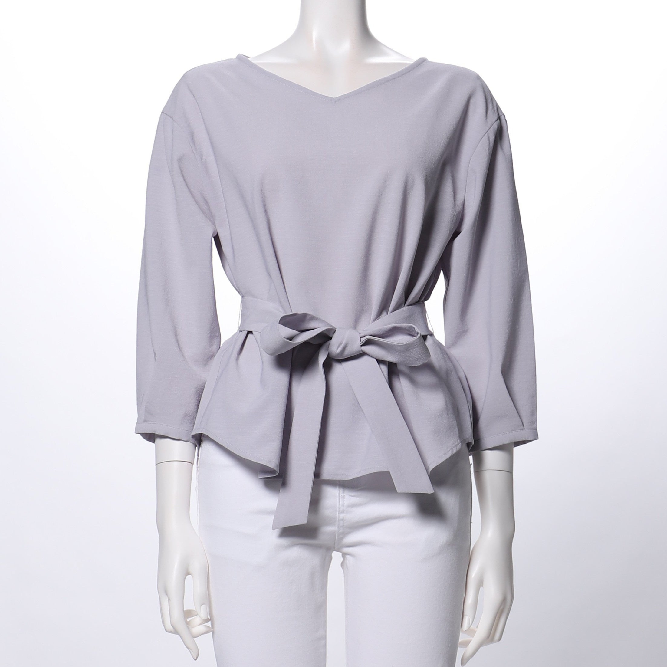 リボンベルト付きブラウス