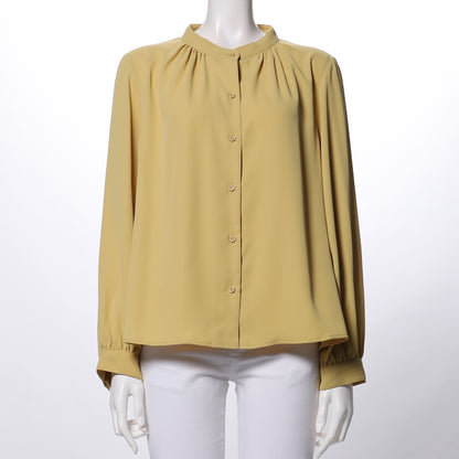 クルーネックギャザーフロントボタンブラウス