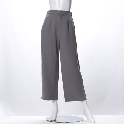 タック入りワイドパンツ