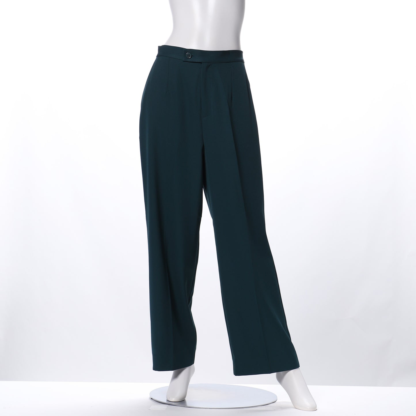 タック入りストレートパンツ