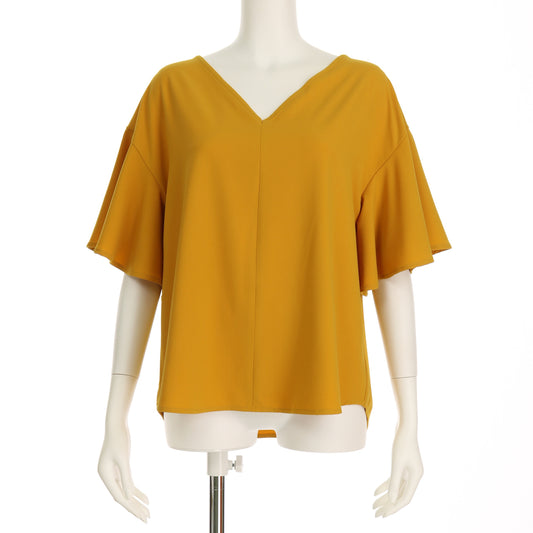 フレアスリーブVネックブラウス