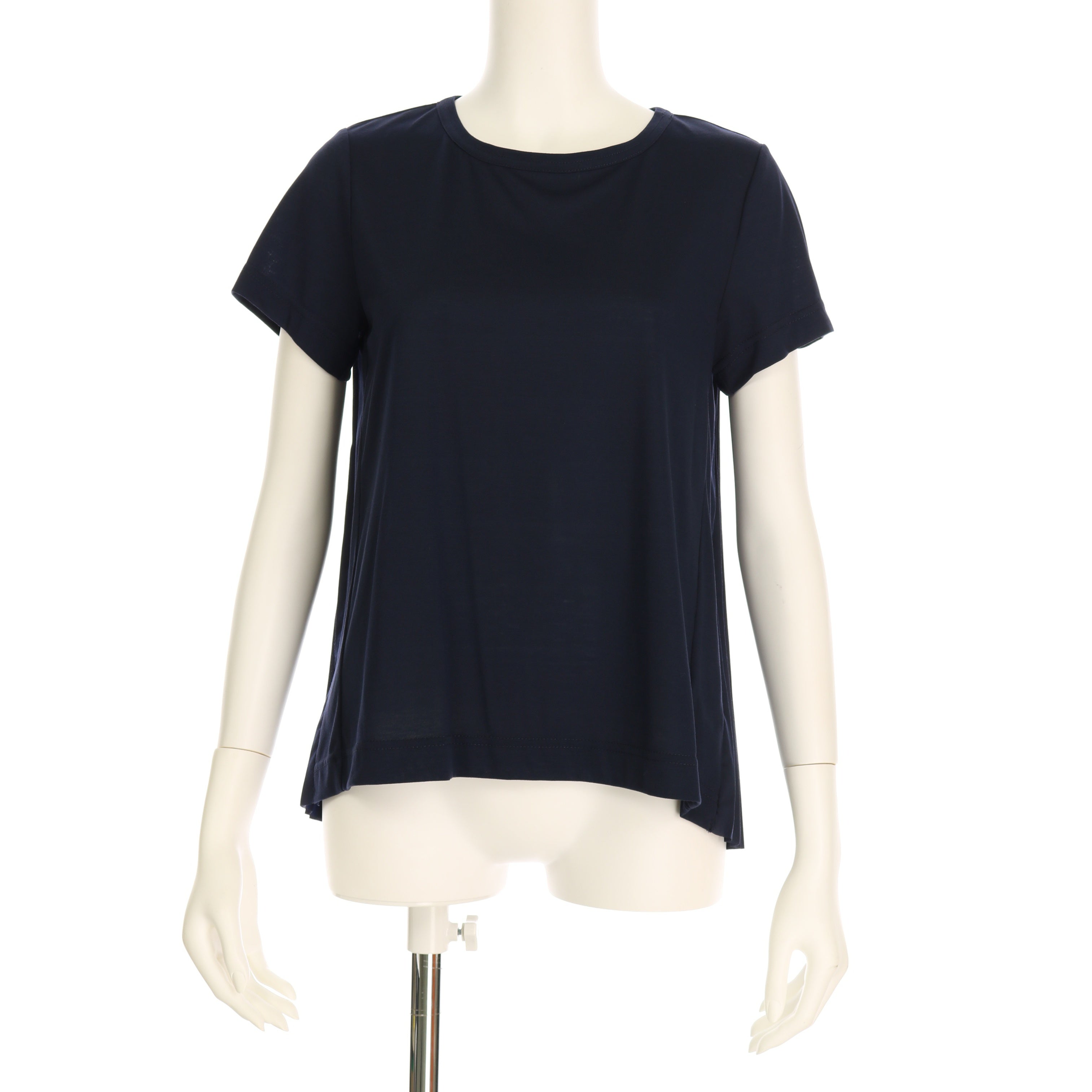 バックプリーツカットソー