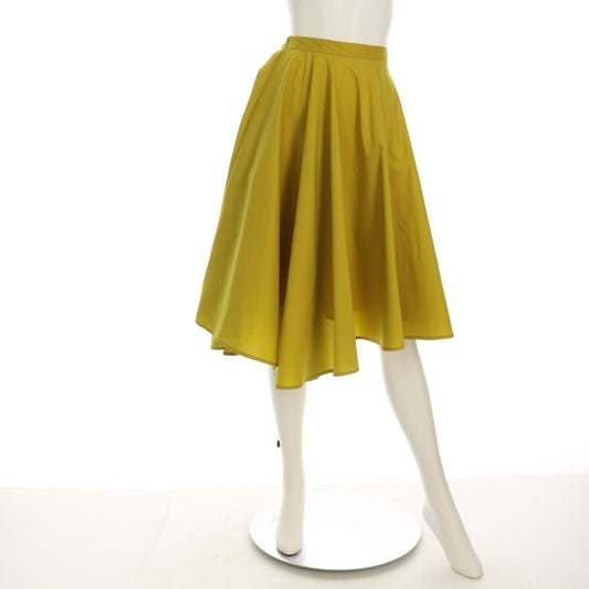 裾アシンメトリーフレアスカート