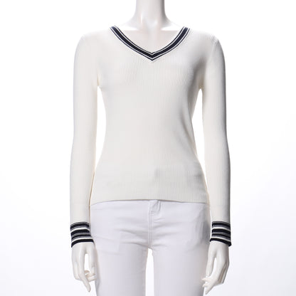 リブニットVネックニット