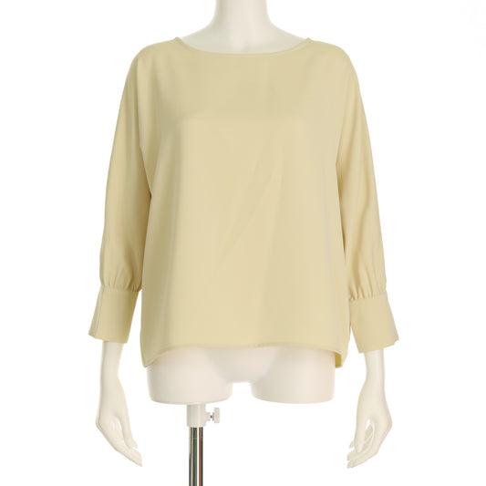 ドルマンスリーブブラウス