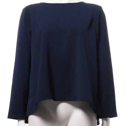 シンプルボートネックブラウス