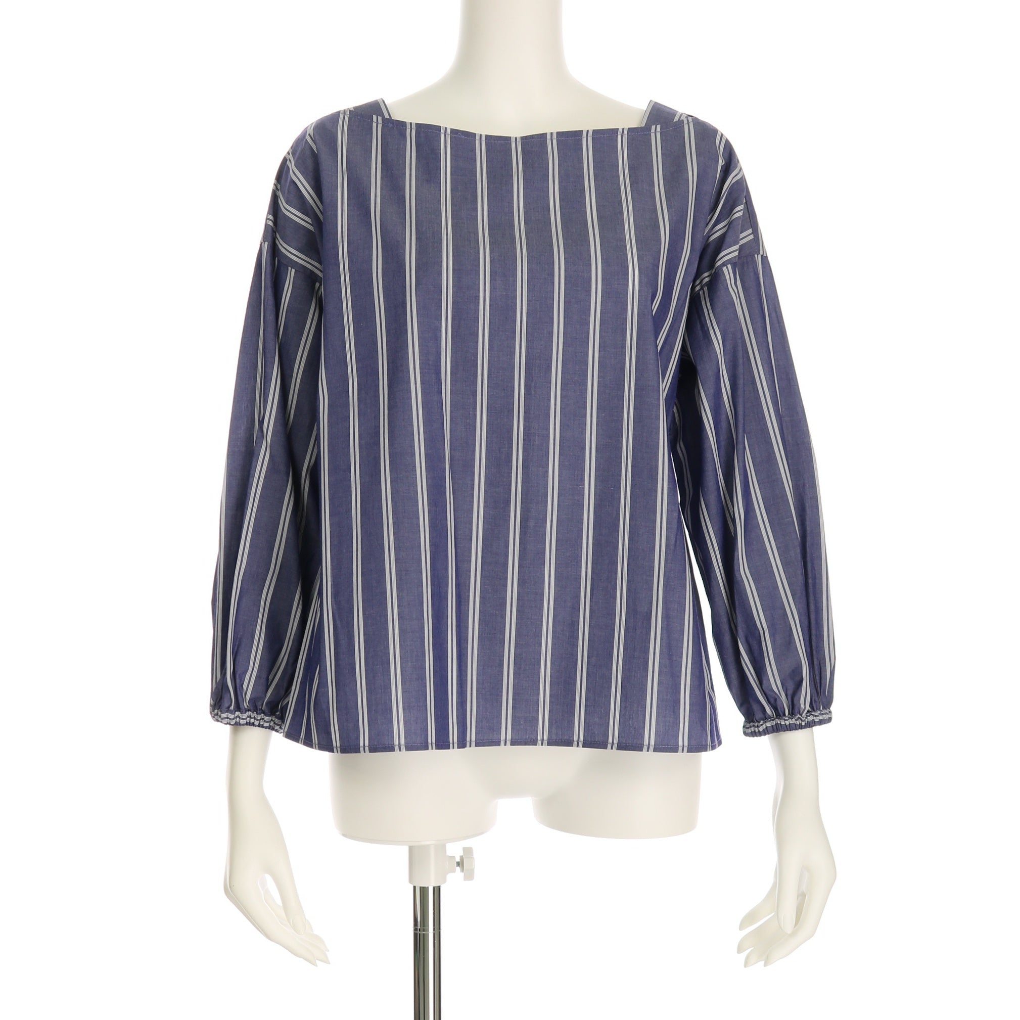 襟元デザインドロップショルダーブラウス