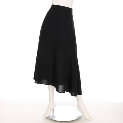 アシンメトリーデザインフレアスカート