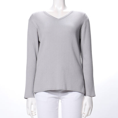 Vネックリブニット