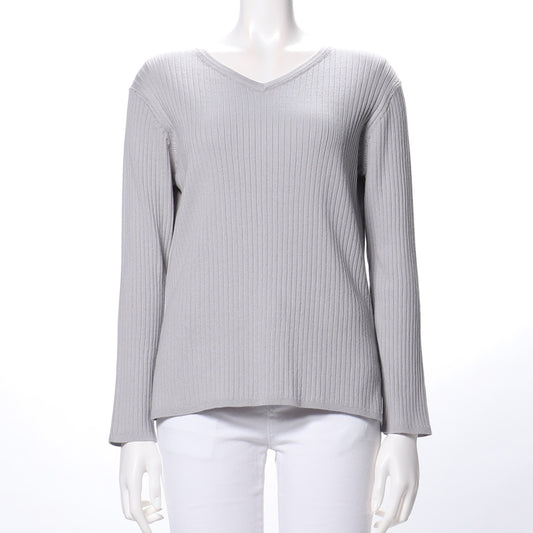 Vネックリブニット