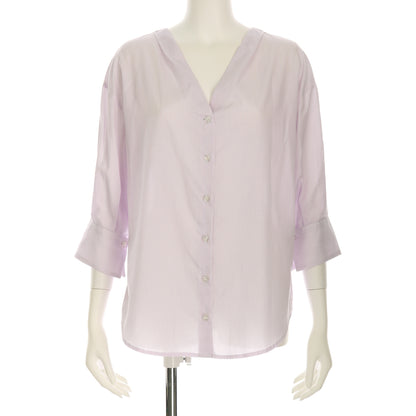 フロントボタン極細ストライプブラウス