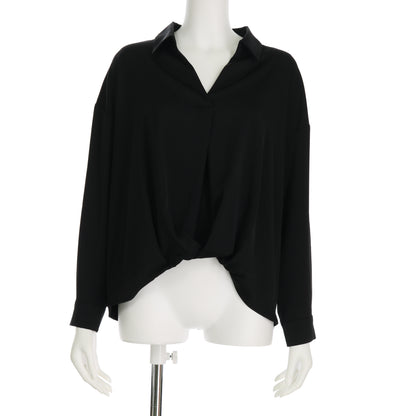 裾タックデザインスキッパーカラーブラウス