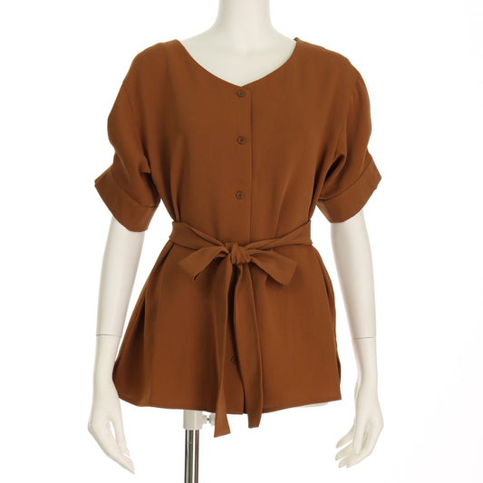 ボタン袖デザインブラウス