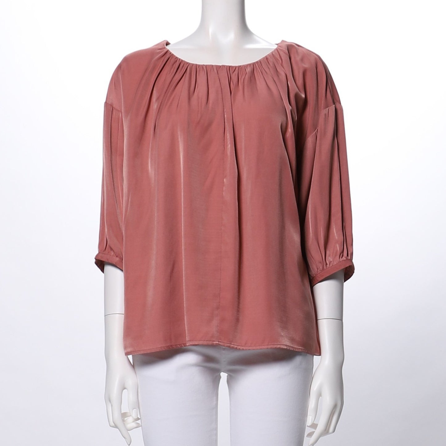 ギャザードネックブラウス