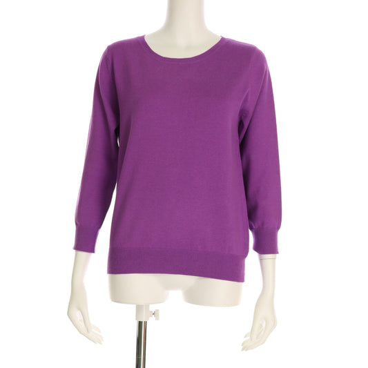 シンプルラウンドネックニット