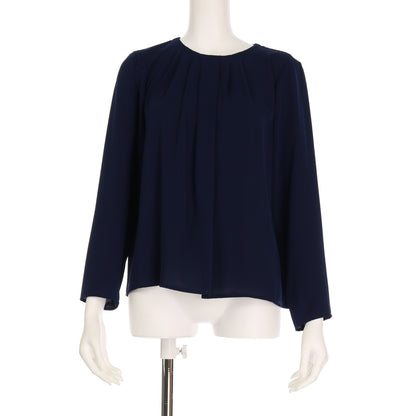 タックデザイン上品ブラウス