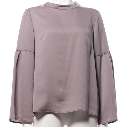 スタンドカラーフレアスリーブブラウス