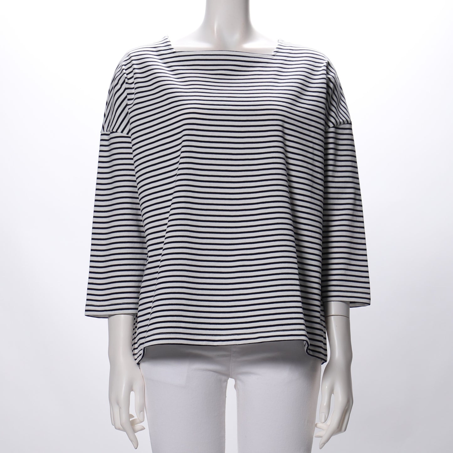 ゆったりシルエットスクエアネックカットソー