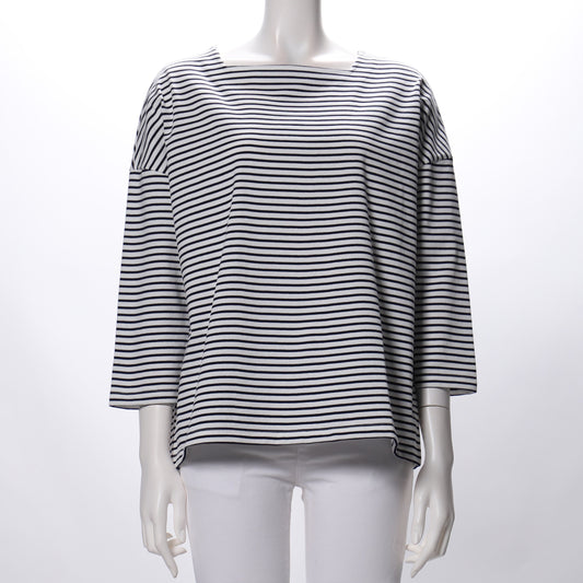 ゆったりシルエットスクエアネックカットソー