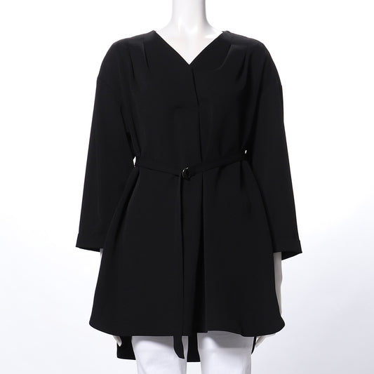 肩タック付きDカンベルトVネックブラウス