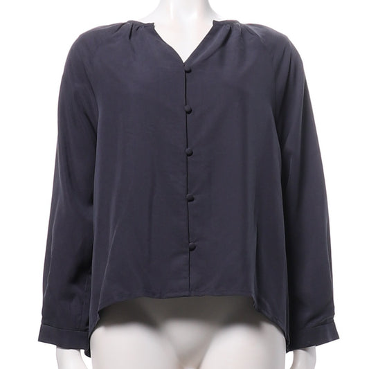 フロントボタンデザインブラウス