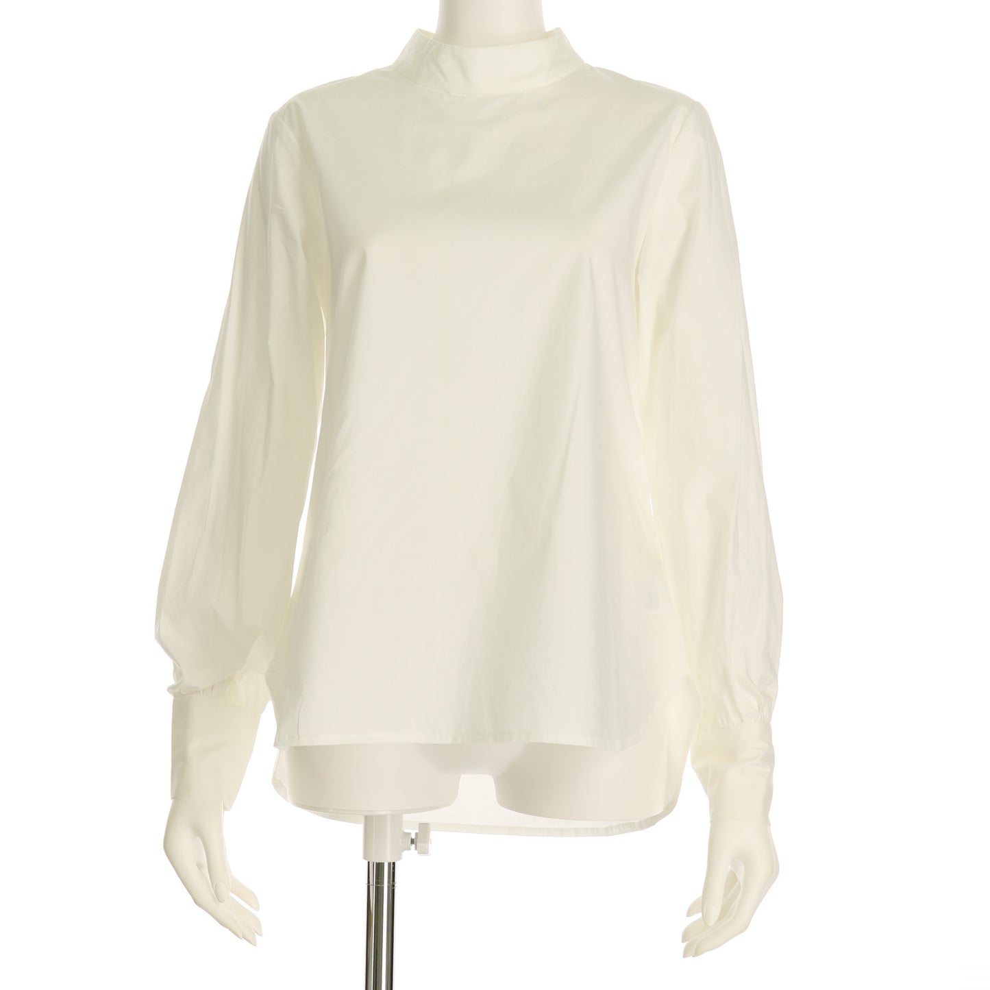 シンプルデザインブラウス