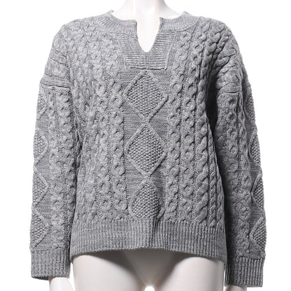 オープンフロントネックケーブル編みニット