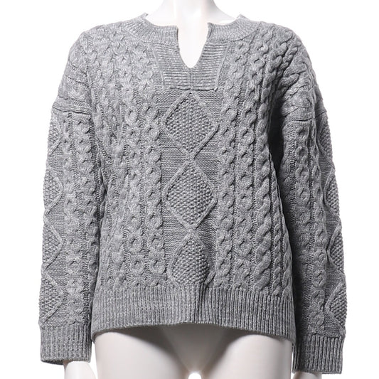 オープンフロントネックケーブル編みニット