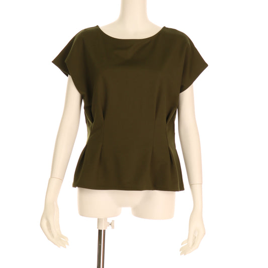 タックペプラムブラウス