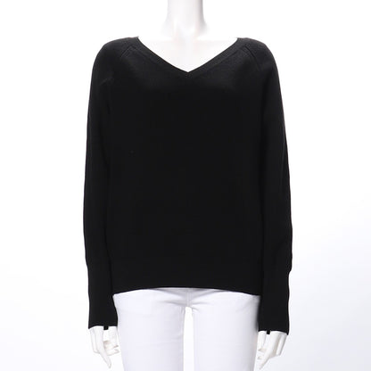 ミドルゲージVネックニット