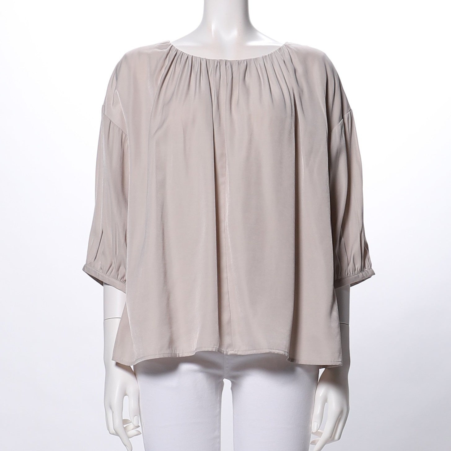 ギャザードネックブラウス