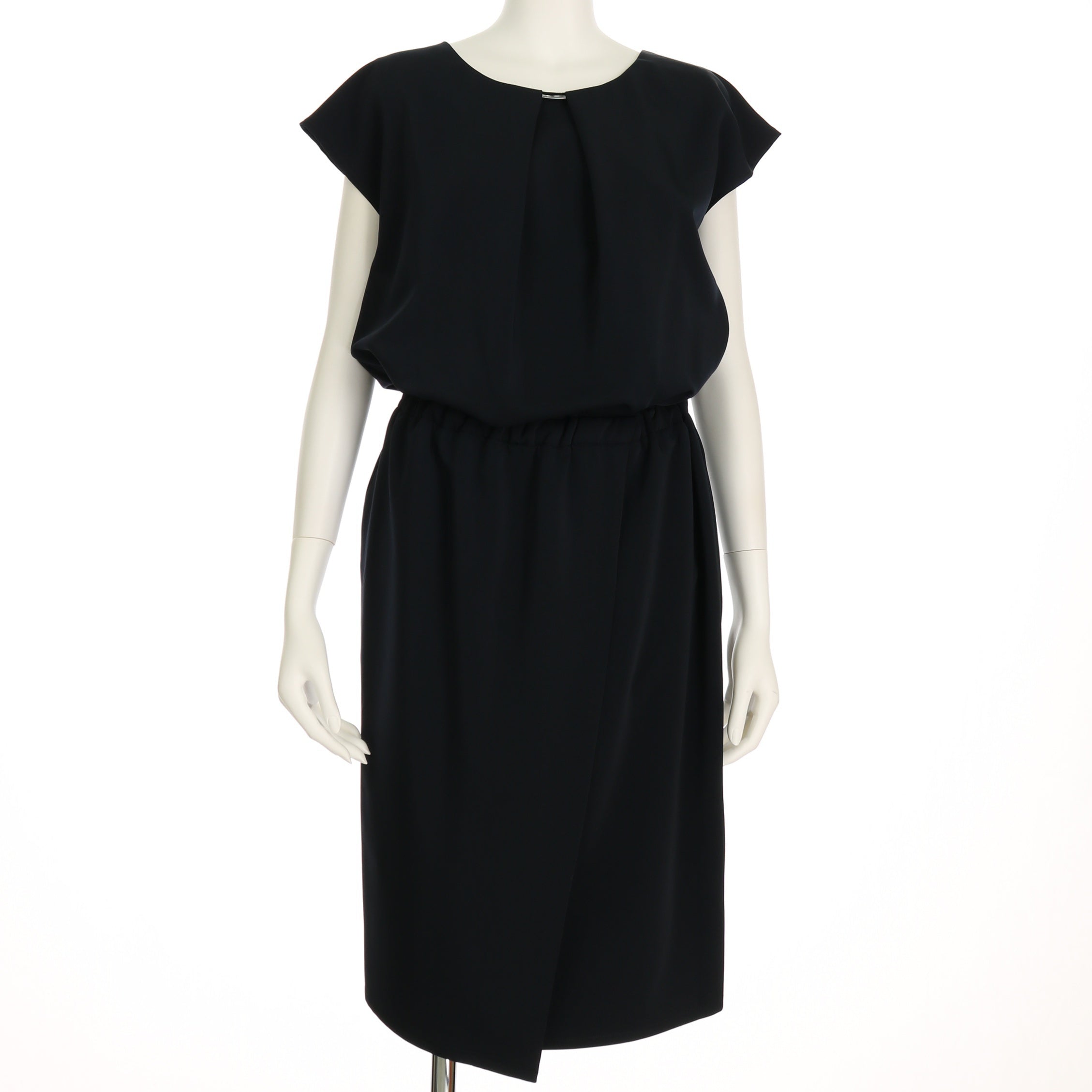 メタルパーツアクセントラップデザインワンピース