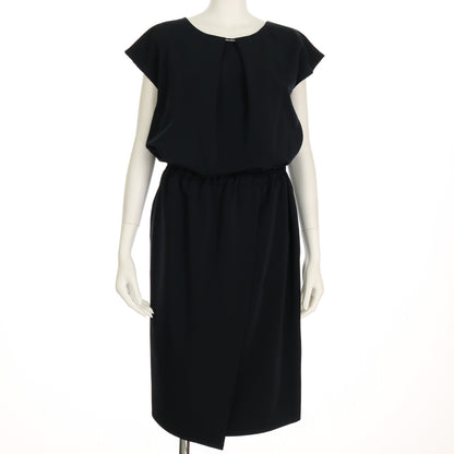 メタルパーツアクセントラップデザインワンピース