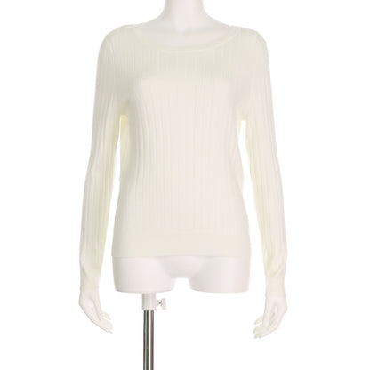 シンプルリブニット