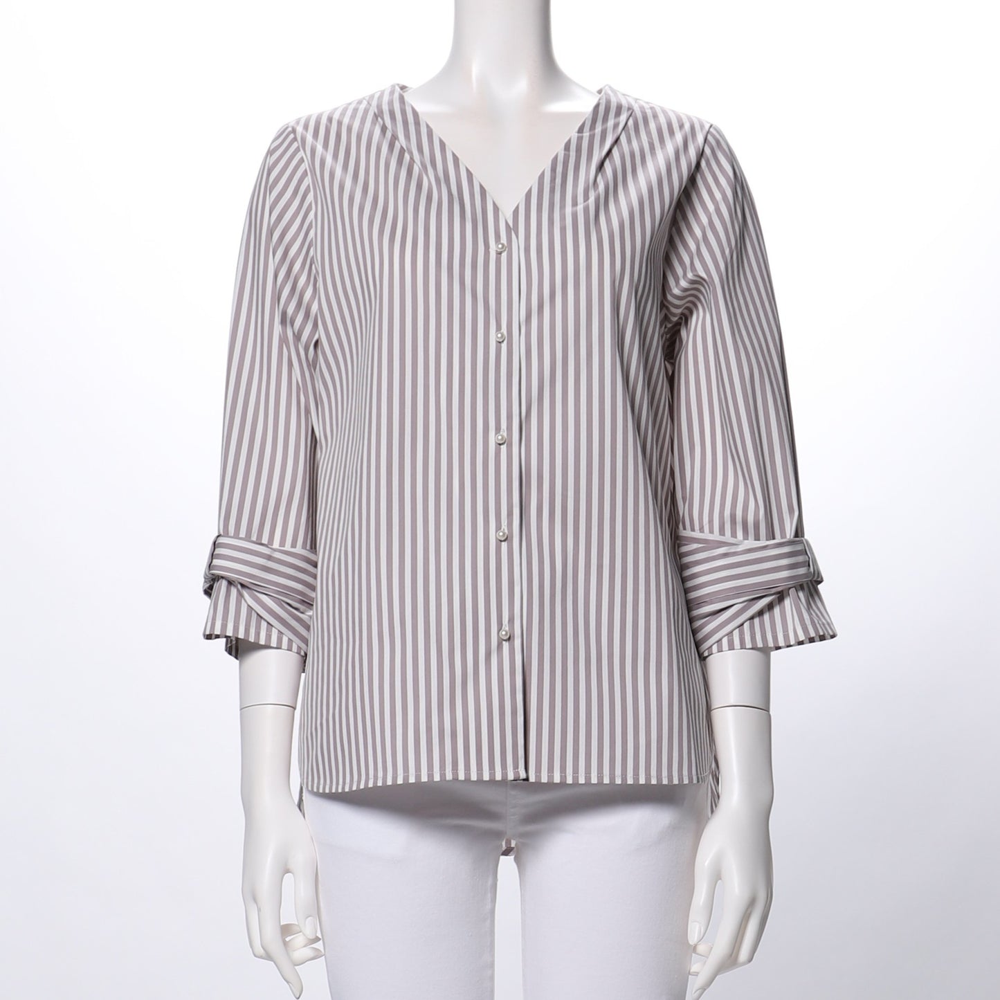 お袖デザインポイントVネックストライプブラウス
