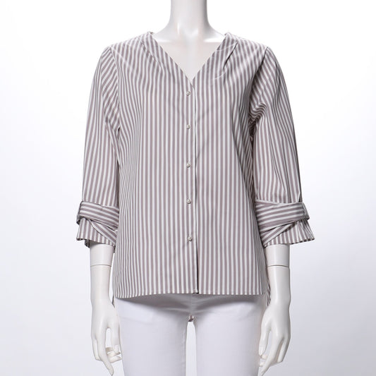 お袖デザインポイントVネックストライプブラウス