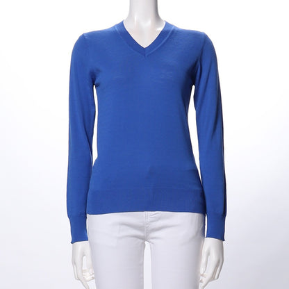 シンプルVネックニット