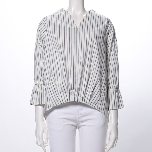 キャンディースリーブストライプ柄ブラウス