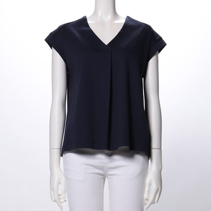 Vネックカットソー