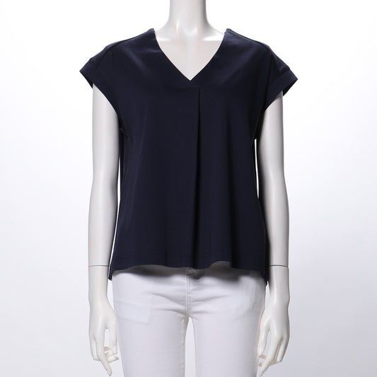 Vネックカットソー