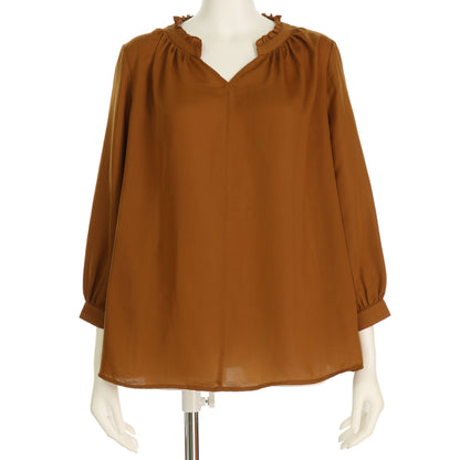 フリル襟ブラウス