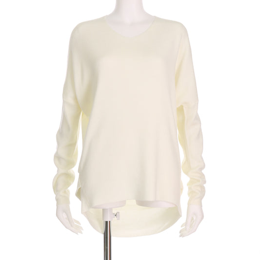 前後差裾丈Vネックニット