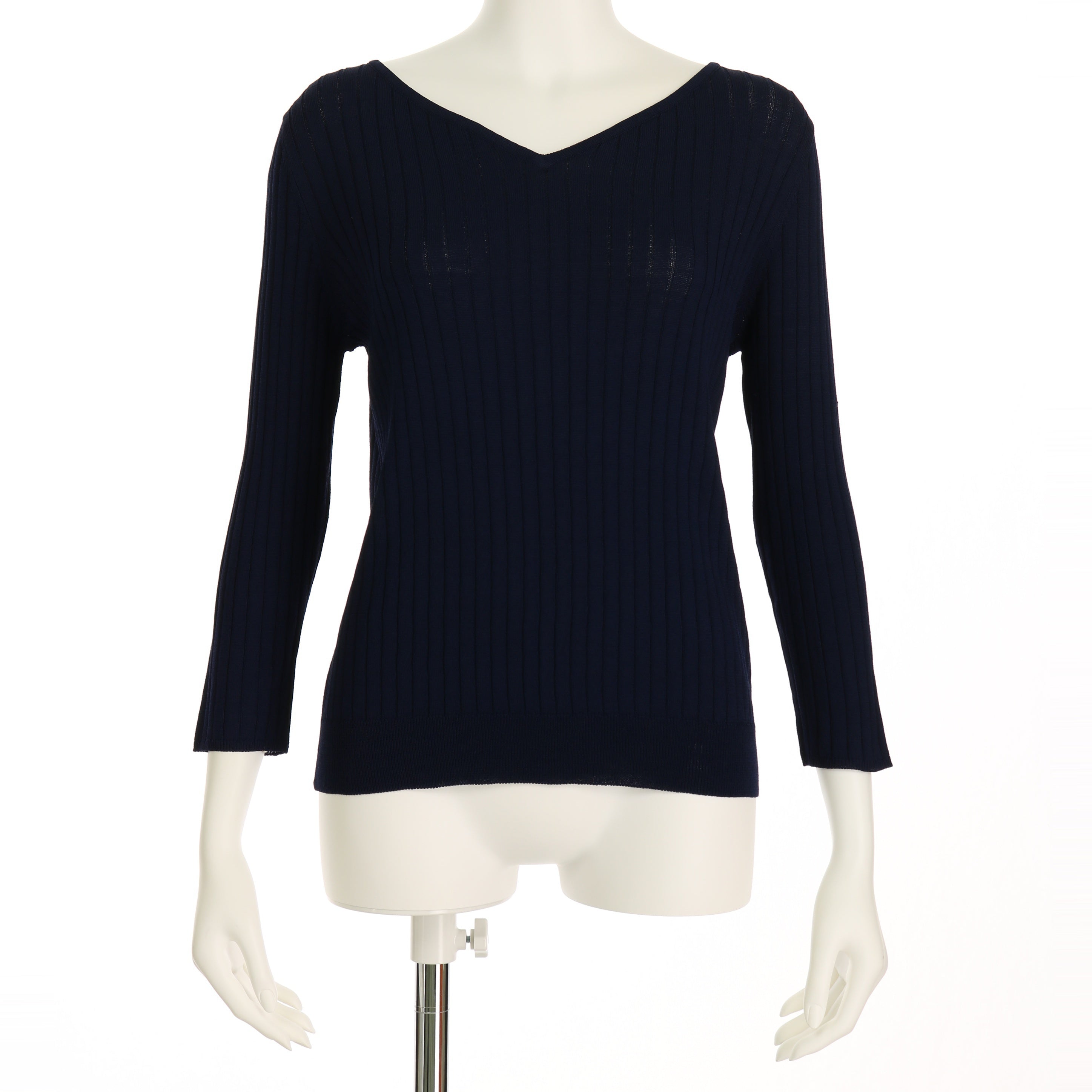 Vネックリブニット