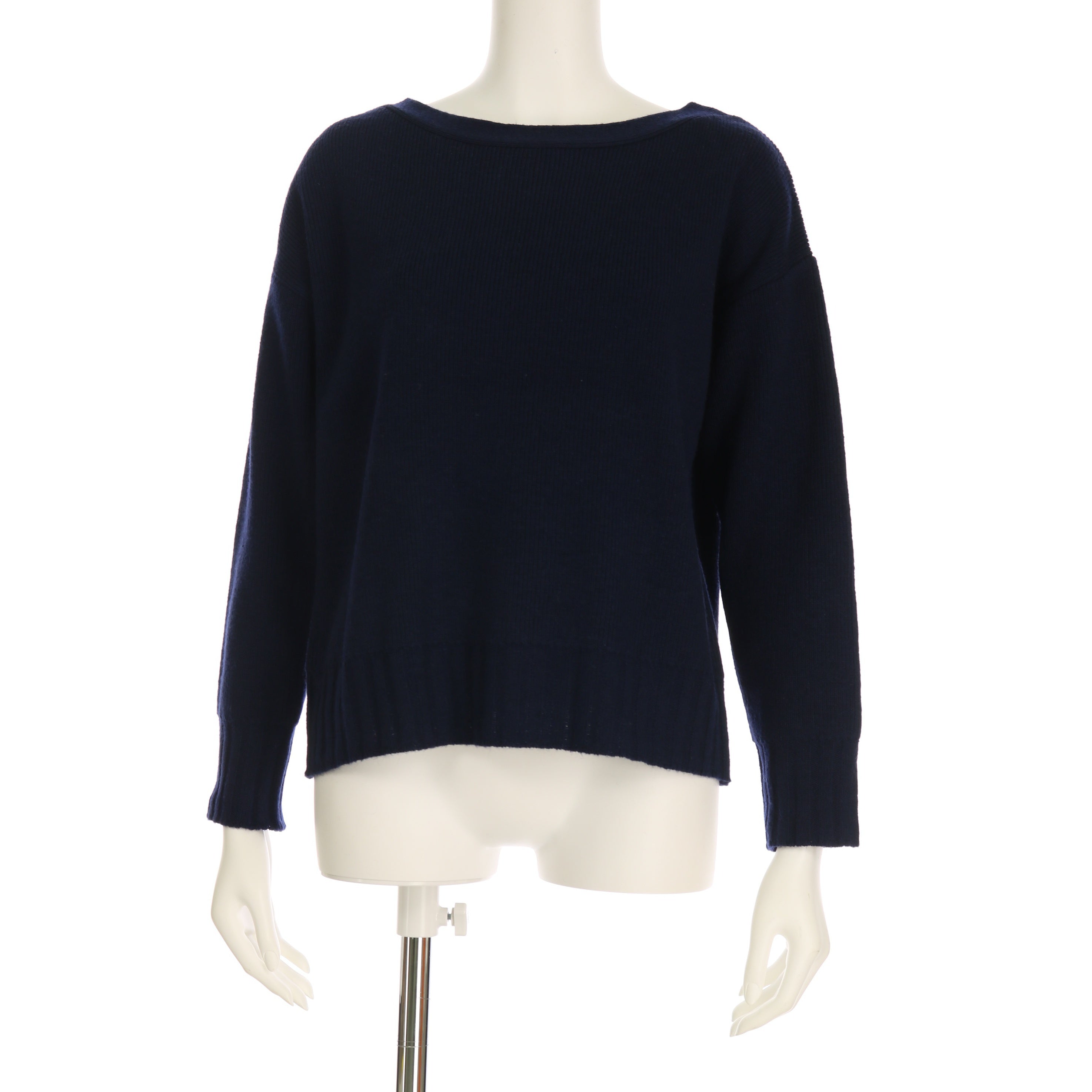 ドロップショルダーボートネックニット