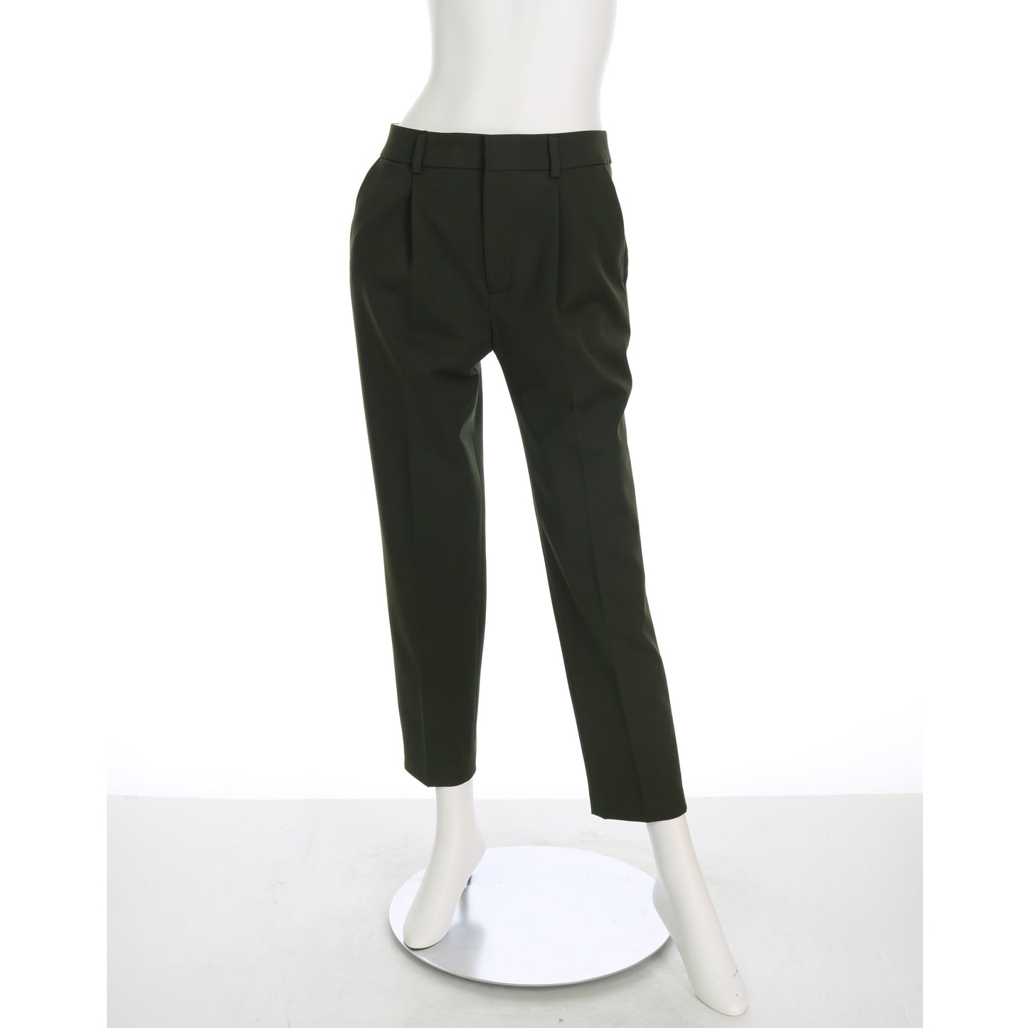 シンプルテーパードパンツ