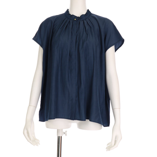 スタンドフリルネックブラウス