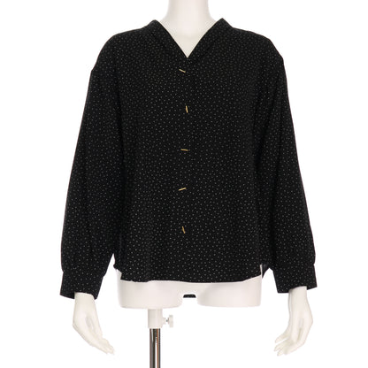 フロント飾りボタンデザインブラウス