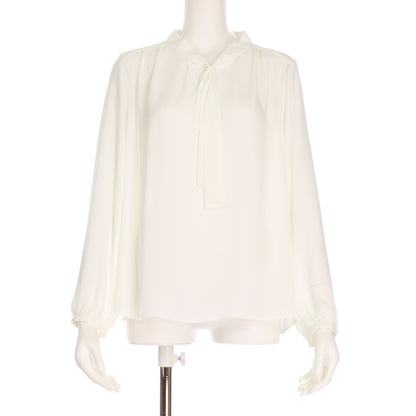 ボウタイ風デザインブラウス