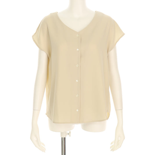 フロントボタンブラウス